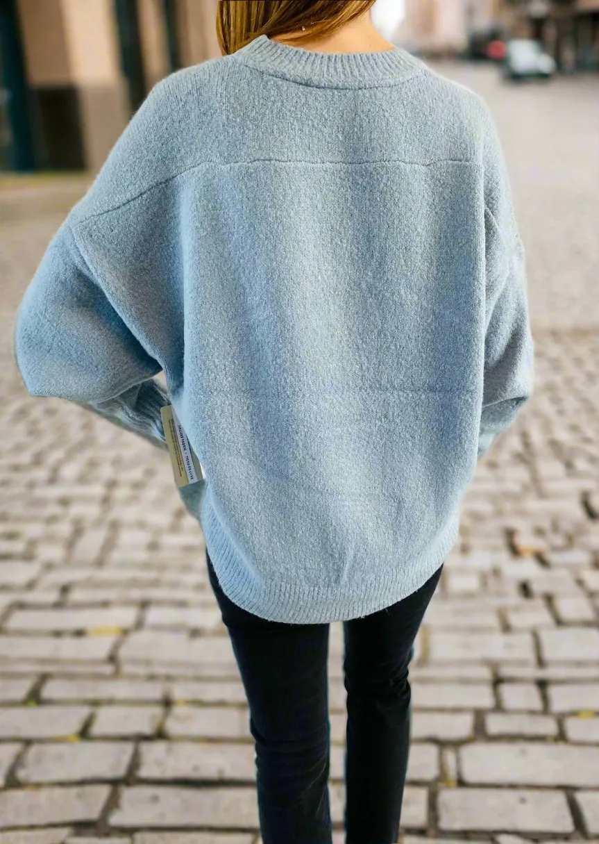 BLUE FOG HIGH LOW SWEATER