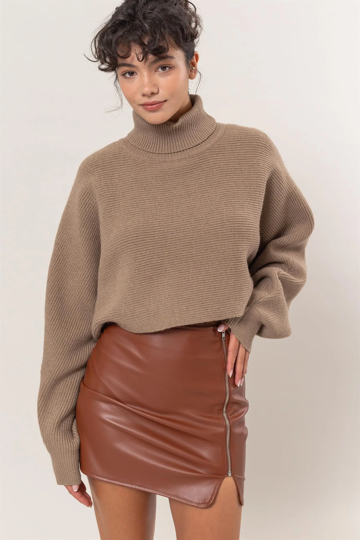 DZ24F792-Turtleneck Cropped Sweater