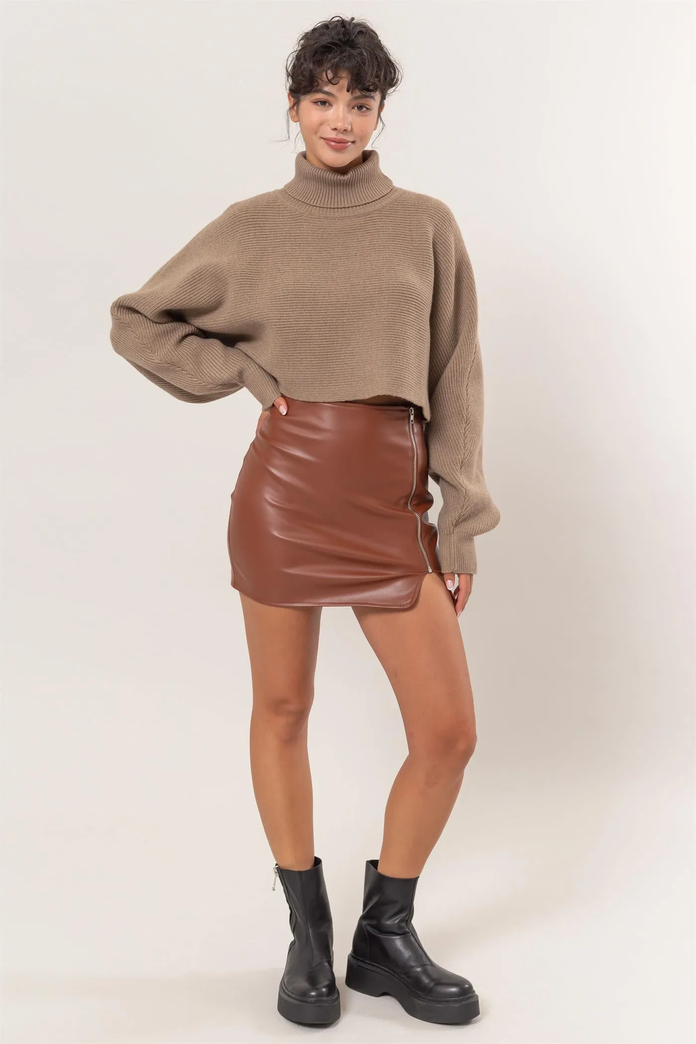 DZ24F792-Turtleneck Cropped Sweater