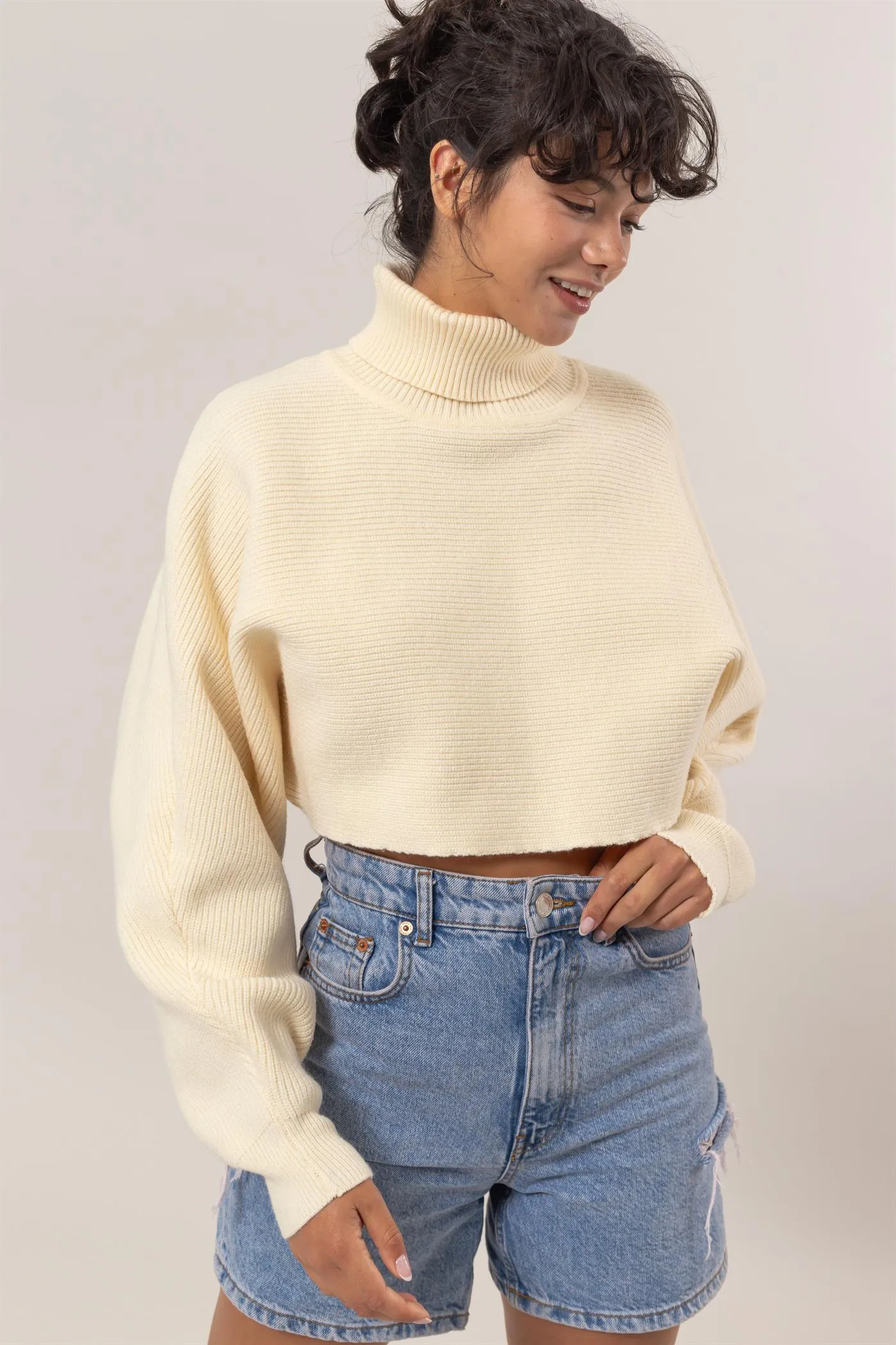 DZ24F792-Turtleneck Cropped Sweater