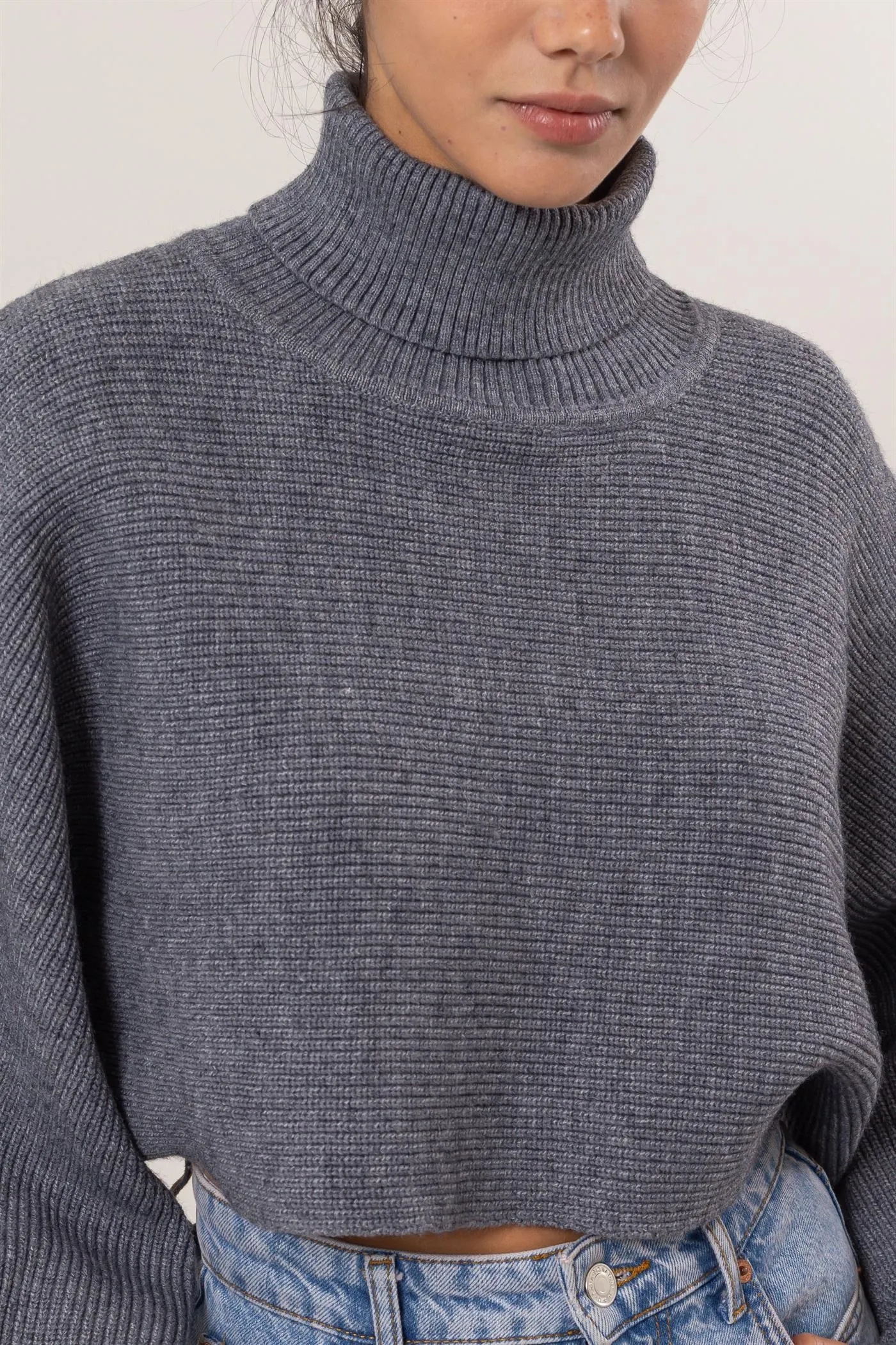 DZ24F792-Turtleneck Cropped Sweater