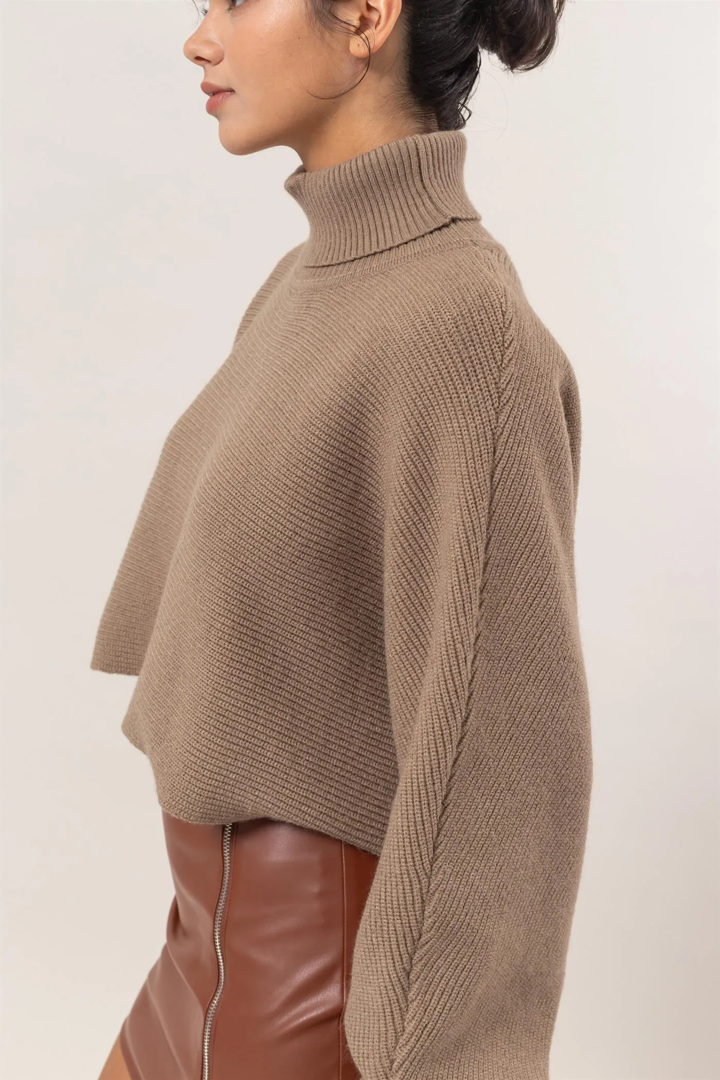 DZ24F792-Turtleneck Cropped Sweater