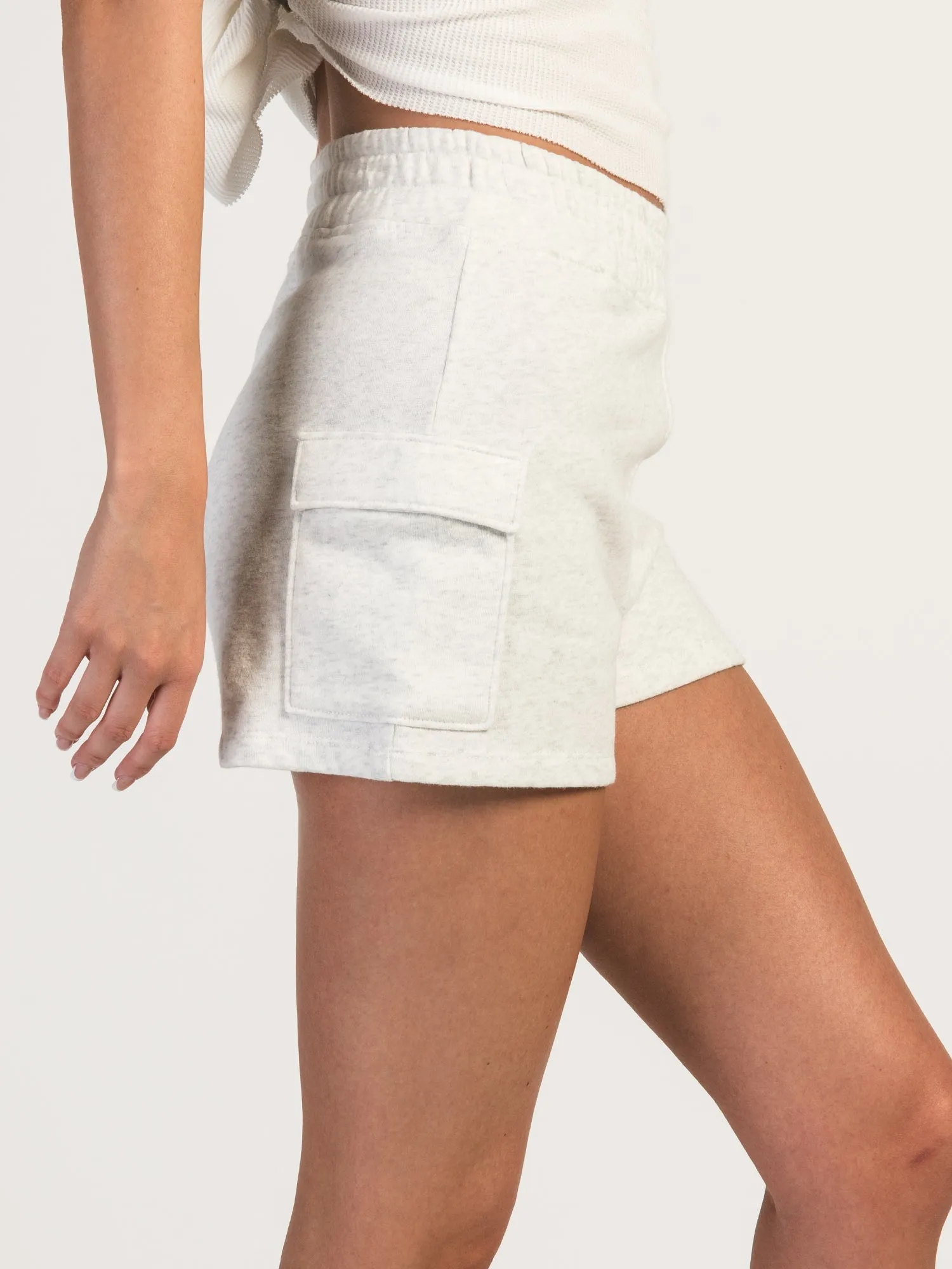 HARLOW HEIDI FLEECE CARGO SHORT - CLOUD