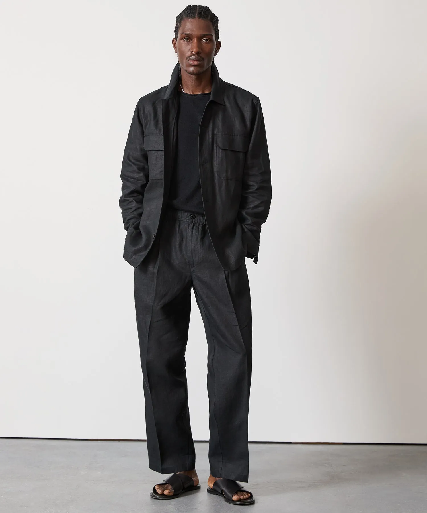 Linen Two-Pocket Overshirt in Black